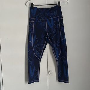 Zyia Light and Tight Blue Leggings 4